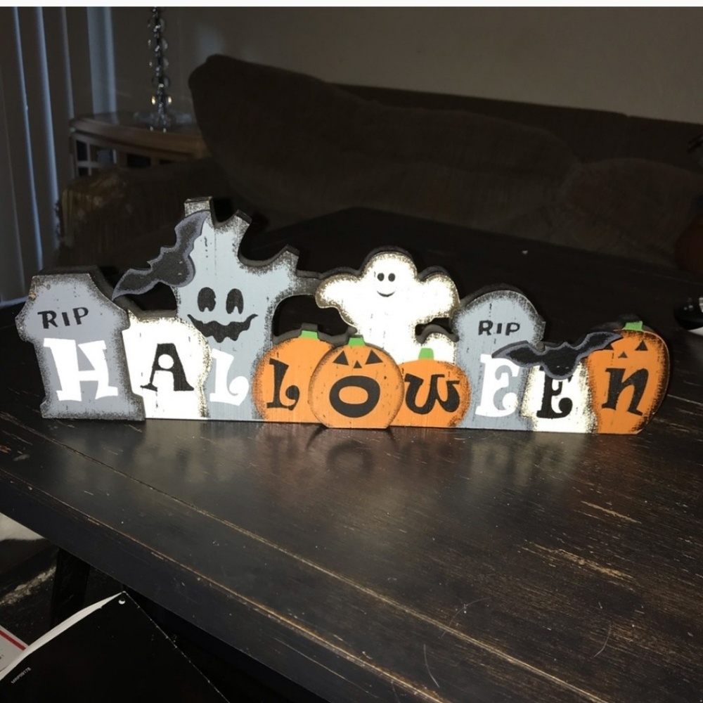 Halloween decor
